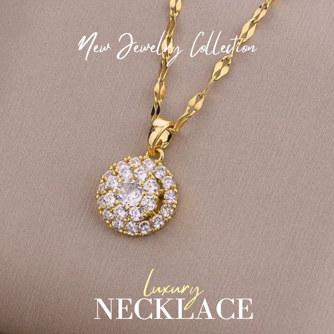 Elegant 18 k Gold Pendant Necklace with Sparkling Stones