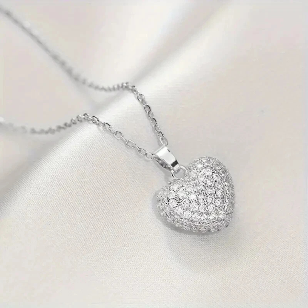 Dainty Silver Heart Necklace